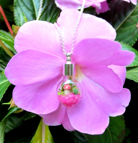 Susan G Komen terrarium necklace with flower